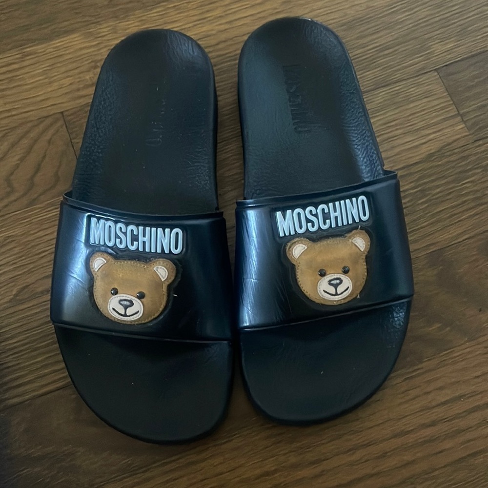 Moschino couture Milano teddy bear slides